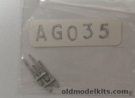 Aeroclub 1/72 RAF Twin Browning Machine Guns - Twin Mount, G035 plastic model kit